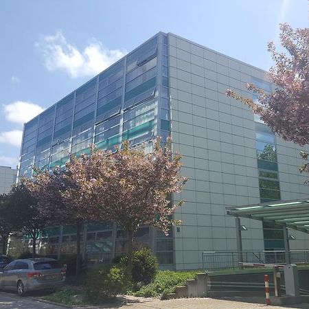 Gastehaus Am Rptc Hotel Monachium Zewnętrze zdjęcie
