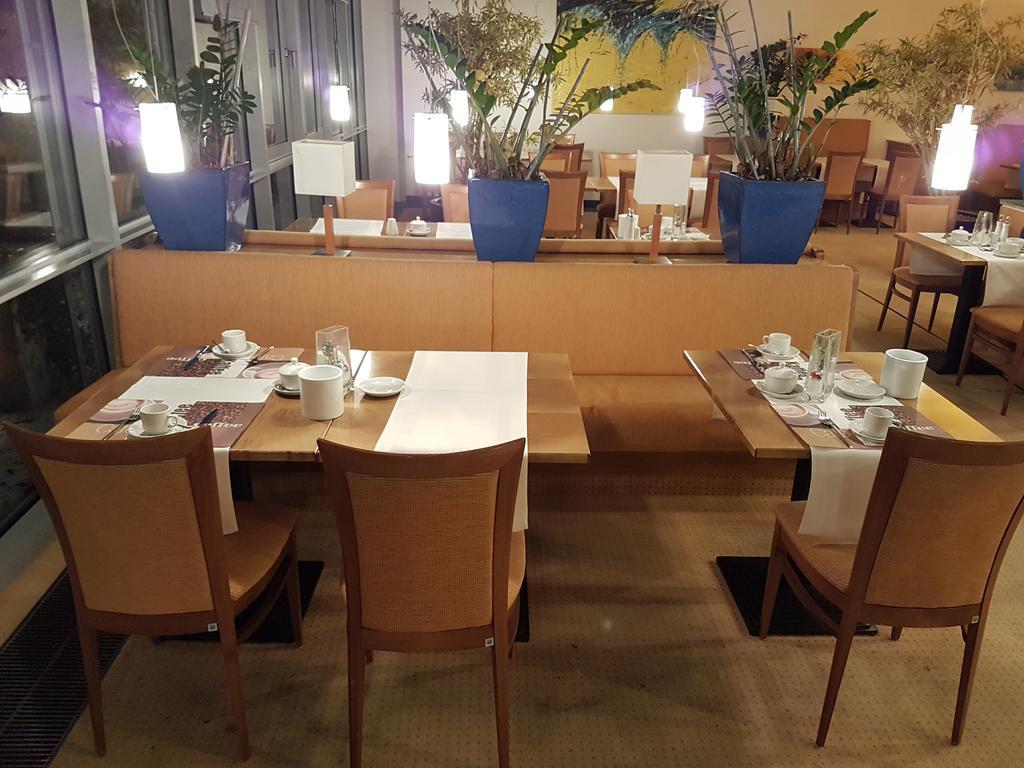 Gastehaus Am Rptc Hotel Monachium Zewnętrze zdjęcie