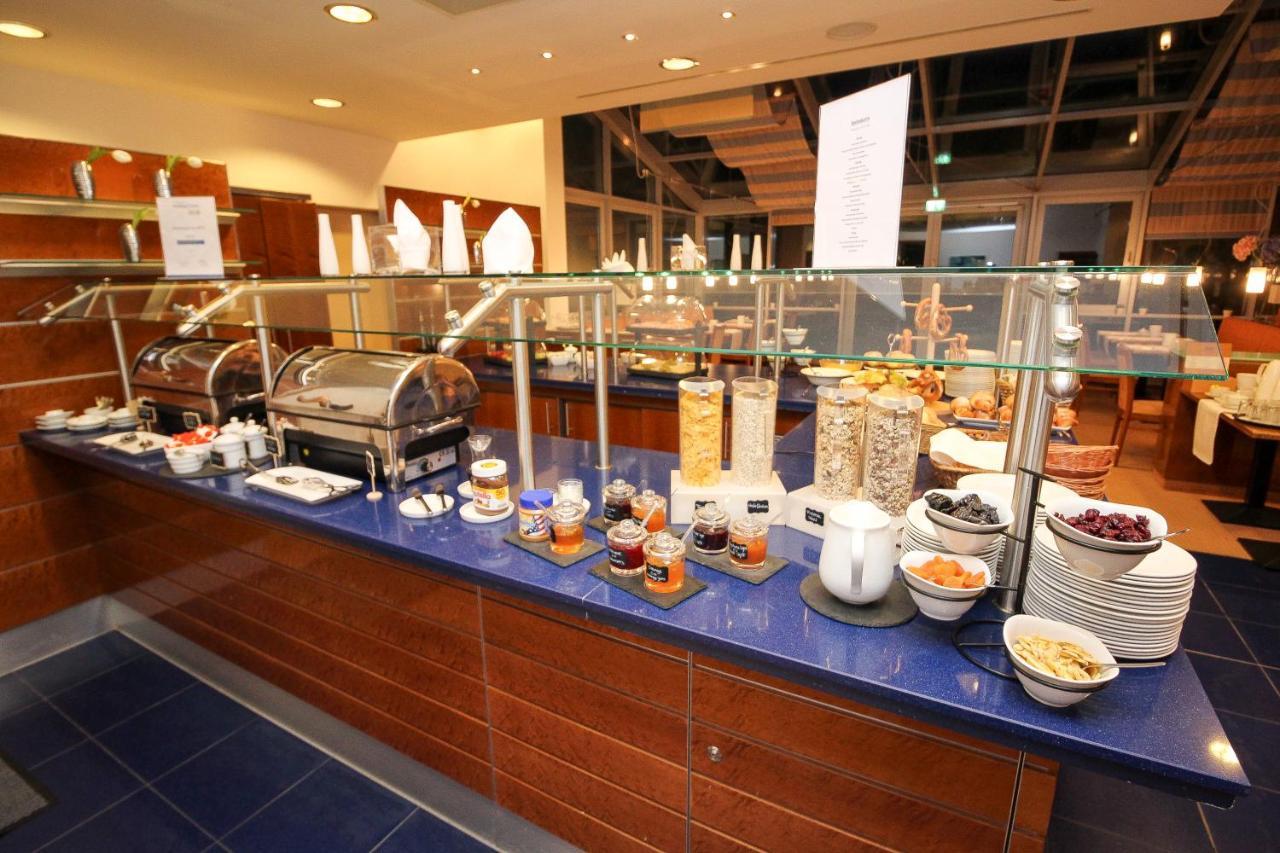 Gastehaus Am Rptc Hotel Monachium Zewnętrze zdjęcie