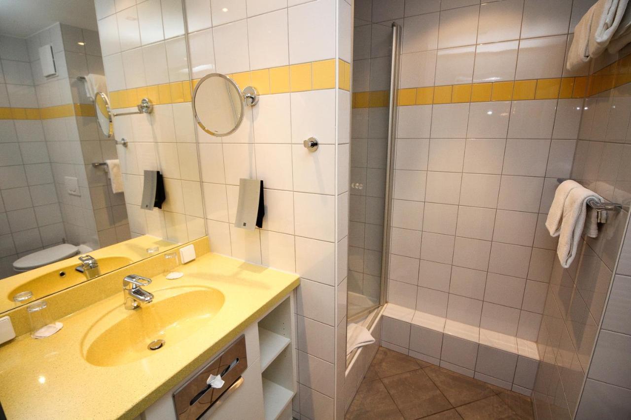 Gastehaus Am Rptc Hotel Monachium Zewnętrze zdjęcie